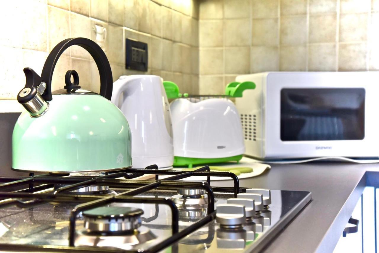Modern Apartment Halfway Between Milan And Como Cogliate エクステリア 写真