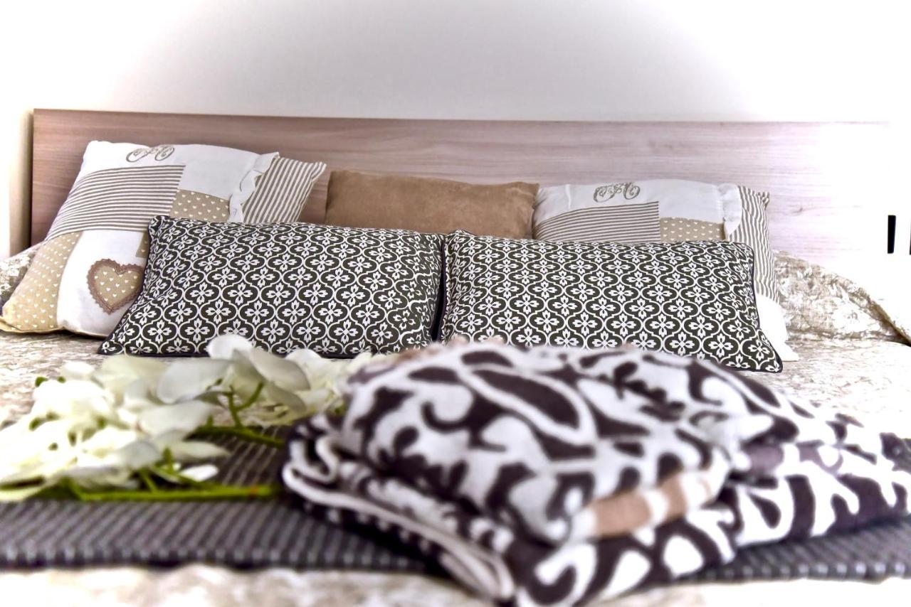 Modern Apartment Halfway Between Milan And Como Cogliate エクステリア 写真
