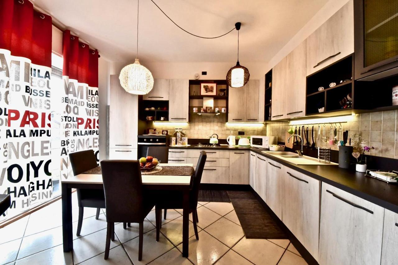 Modern Apartment Halfway Between Milan And Como Cogliate エクステリア 写真